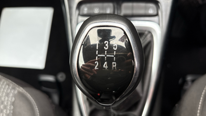 Vauxhall Crossland X 1.2 SE Nav 5dr Petrol Hatchback